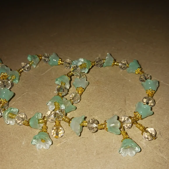 Gold and Green Floral Bracelet Set - Picture 7 of 8